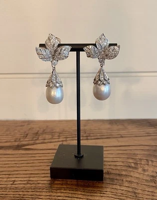 Pendientes convertibles Estate Mid-Century de perlas, diamantes y oro blanco de 18 k-C. 1970 Foto 1 de 4