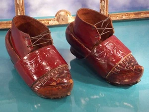 museale antike Kinder Mädchen Schuhe Holz Leder 18.Jahrhundert Länge 18 cm - Bild 1 von 10