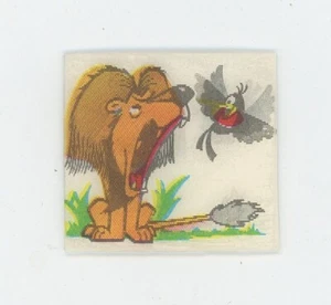 Roaring Lion Scares Bird 1960's Small VARI-VUE Animation Lenticular Flicker - Picture 1 of 1