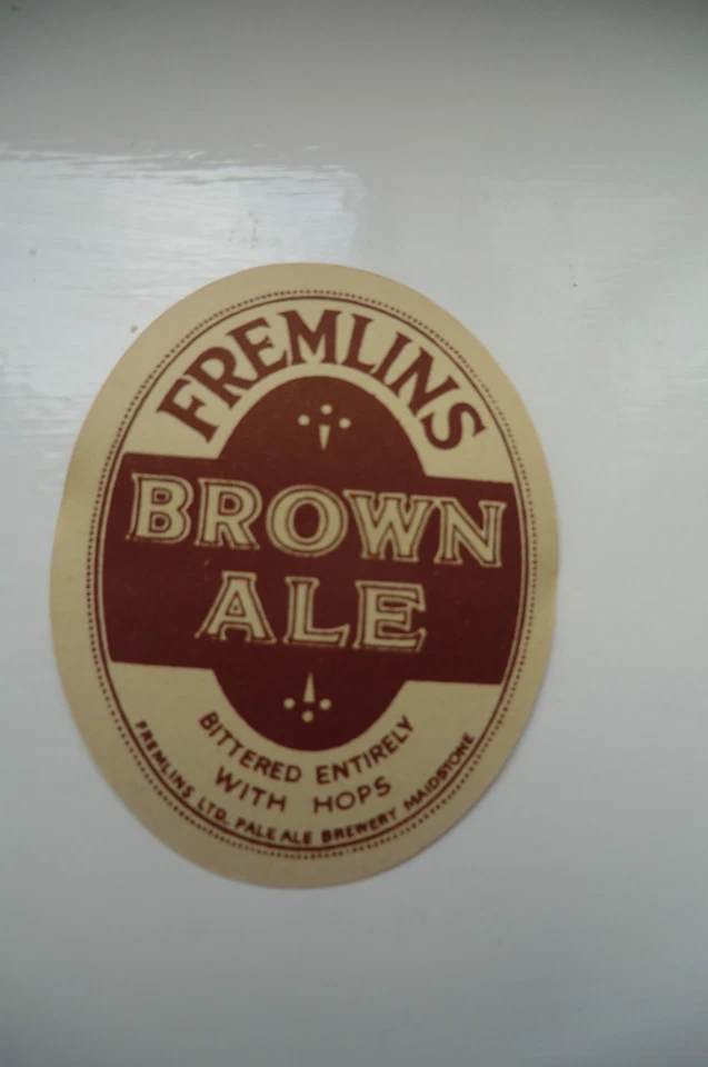MINT FREMLINS BROWN ALE MAIDSTONE KENT BEER BOTTLE LABEL  - Image 1 of 1