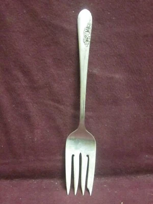 Вилка для салата International Sterling BLOSSOM TIME 6 1/2 дюйма 37 г без монограммы - Изображение 1 из 4