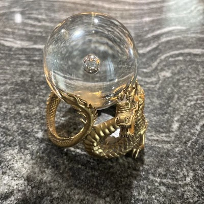 RARO Pisapapeles Estatuilla China Bola Cristal Pesado Tono Dorado De Colección Foto 1 de 4