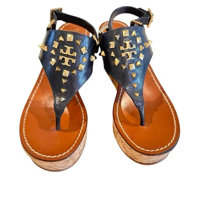 Tanga de alpargata con tachuelas de corcho Tory Burch talla US 8M negro/dorado Foto 1 de 4