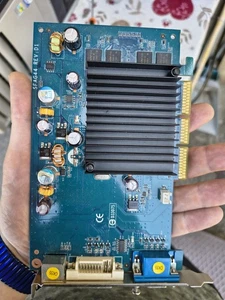 SCHEDA GRAFICA GEFORCE NVIDIA AGP 256 MB GF 6200 DDR2 - Foto 1 di 2
