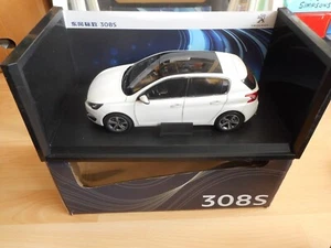 Peugeot 308S in WHite on 1:18 in Box - Bild 1 von 4