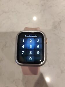 Apple Watch Series 4 40 mm Rose Gold Case w Pink Sand Sport Band (GPS)