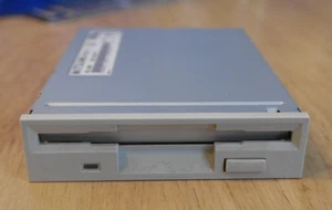 MITSUMI 3.5" 1.44MB Floppy Disk Drive D63119 D359M3D - Afbeelding 1 van 3