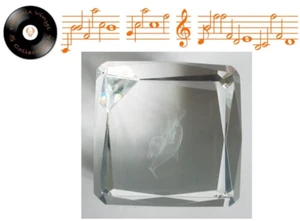 Vintage Kristall Glas Würfel/Quadratisch 3D Laser geätzt Delfine Briefbeschwerer - EX - Bild 1 von 12