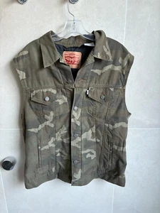 Levi’s Green Camo Denim Jacket Vest Button Down Large - Picture 1 of 4
