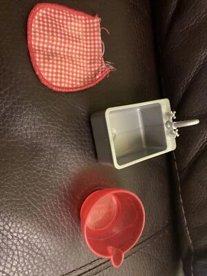 Barbie Fresa Cocina Juego Accesorios 1999 Fregadero Delantal y Mezclador Foto 1 de 4