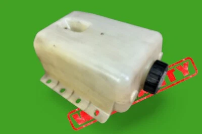 Workhorse Freightliner Step WalkIn Van Parabrisas Lavadora Tanque Depósito Botella Foto 1 de 4