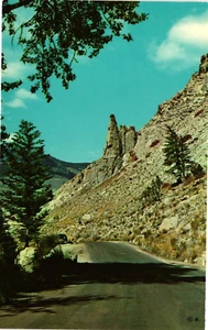 Adlernest Felsen Yellowstone Nationalpark Nordeingang 60er Vintage Postkarte - Bild 1 von 2