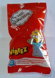 MAGGIE - THE SIMPSONS EUROSPIN 3D VIBEEZ COLLECTION 2023 - NUOVO BUSTA ORIGINALE - Foto 1 di 2