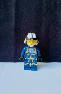 Lego Star Wars Rebel U-Wing Pilot Minifigure Dark Blue Jumpsuit 75160 - Picture 1 of 2