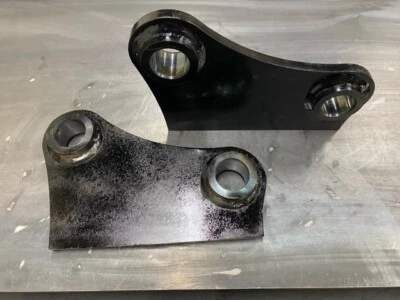 PIN EN OREJAS TAKEUCHI TB260 Foto 1 de 3