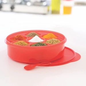 TUPPERWARE RED SPICE IT CON CUCHARA, TAPAS CONTENEDORES DE ALMACENAMIENTO MÚLTIPLE - NUEVO - Imagen 1 de 6