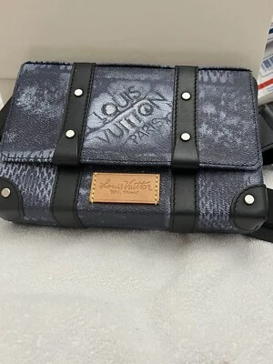 LOUIS VUITTON Baúl Bandolera Mensajero, Bandolera Azul/Noir N50061 Damier Salt  Foto 1 de 4