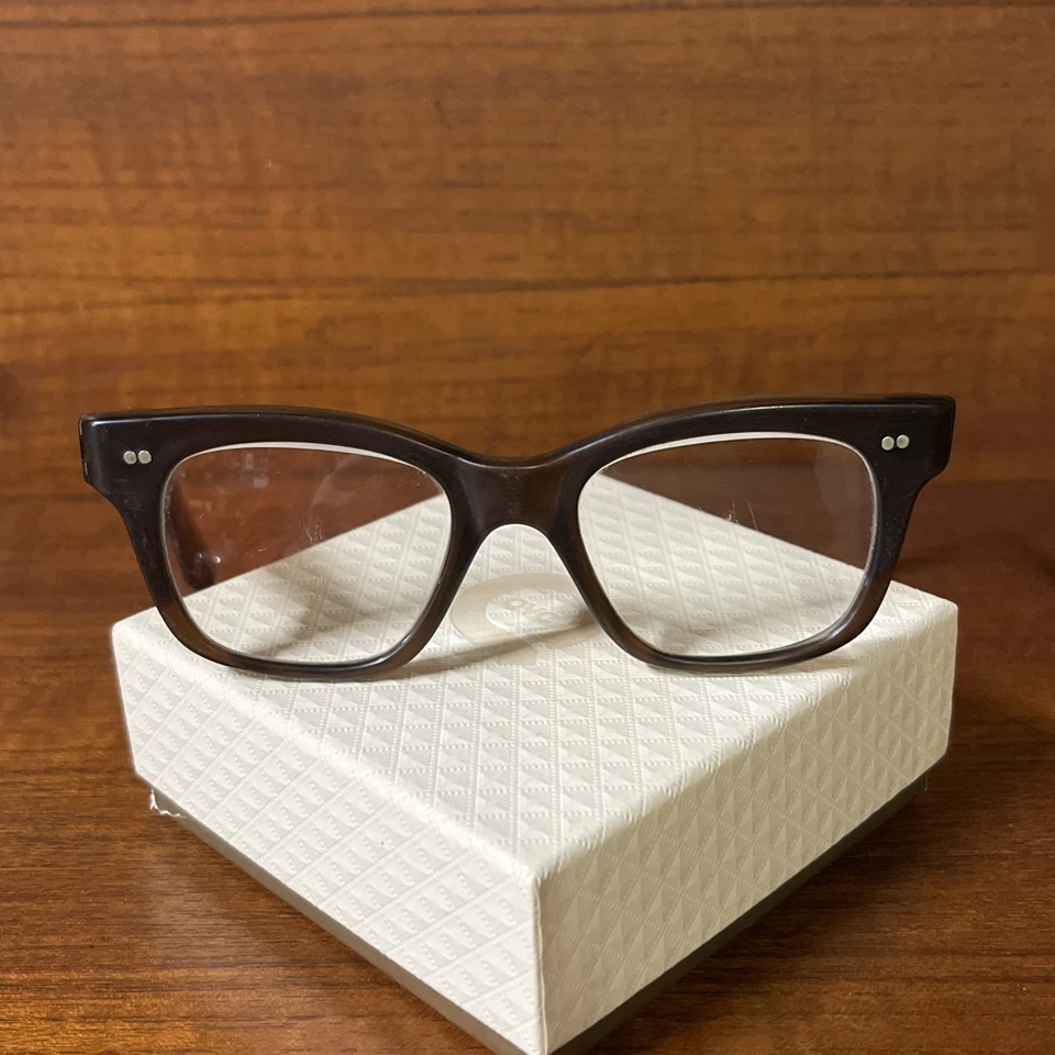 Gafas de colección años 50 VAM EE. UU. Hornrim marrón translúcido Estate Foto 1 de 4