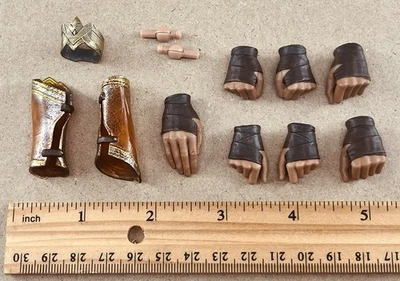 1/6 Hot Toys 12" figure DCU MMS451 Justice League Wonder Woman Bracelets + hands - Image 1 of 4