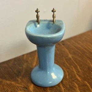 Vintage Blue Mid Century Dollhouse Miniature Pedestal Sink - Picture 1 of 6