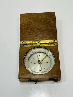 Antigua Brújula Náutica Marítima Hecha en Francia Estuche de Madera Foto 1 de 4