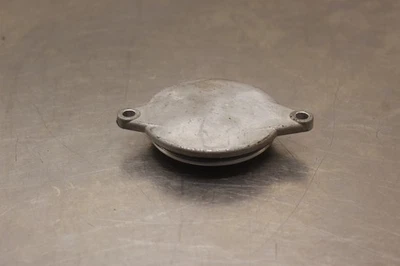 1995 Yamaha Badger 80 YFM80 ENGINE OIL FILTER COVER Z813 - Image 1 of 4