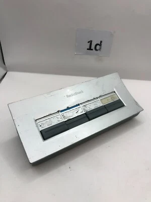 Radio Shack Audio/Video Selector 4-Way  Cat. No.15-1983  - Image 1 of 4