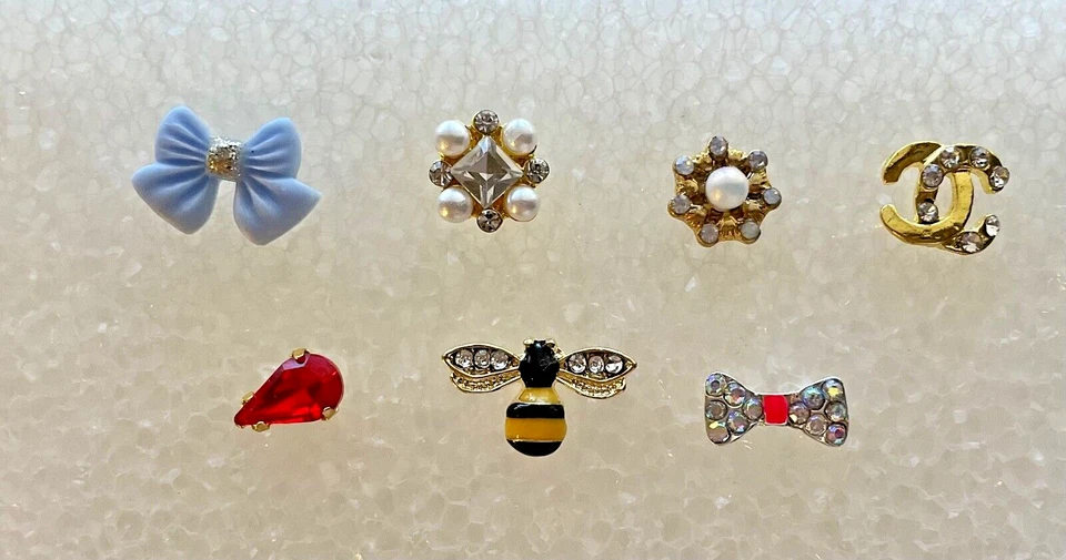 Broches magnéticos para bonecas da realeza da moda Vanessa Perrin, Adele, Agnes, Isha - Imagem 1 de 4