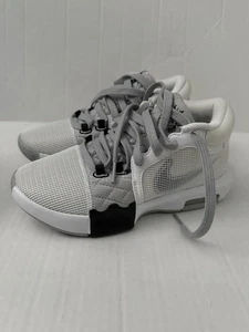 Nike LEBRON Witness VIII 8 Basketball shoes Mens Size 3.5 White Light Smoke Grey - Picture 1 of 9