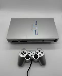 Sony PS2 Playstation 2 Fat Konsole in SIlber - mit Controller - Original - Bild 1 von 5