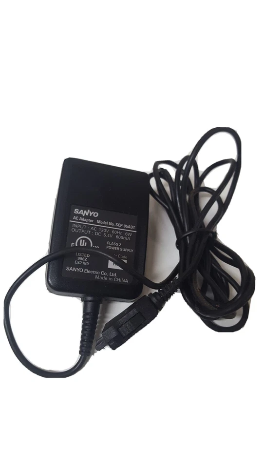 Adaptador CA Sanyo Modelo No. SCP 05ADT sin probar como está Foto 1 de 4
