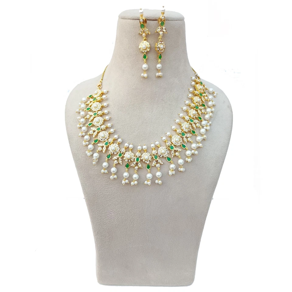 Juego de tachuelas y collar étnico nupcial boda estilo Kundan Polki verde esmeralda perla Foto 1 de 4