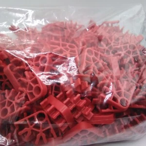 K'nex Connector Red 3 Way x150 - Picture 1 of 4