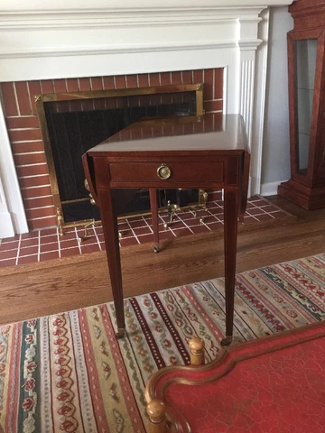 Baker Furniture Drop Leaf Side Table/Game Table w/Brass Casters (Rare!!) Cover