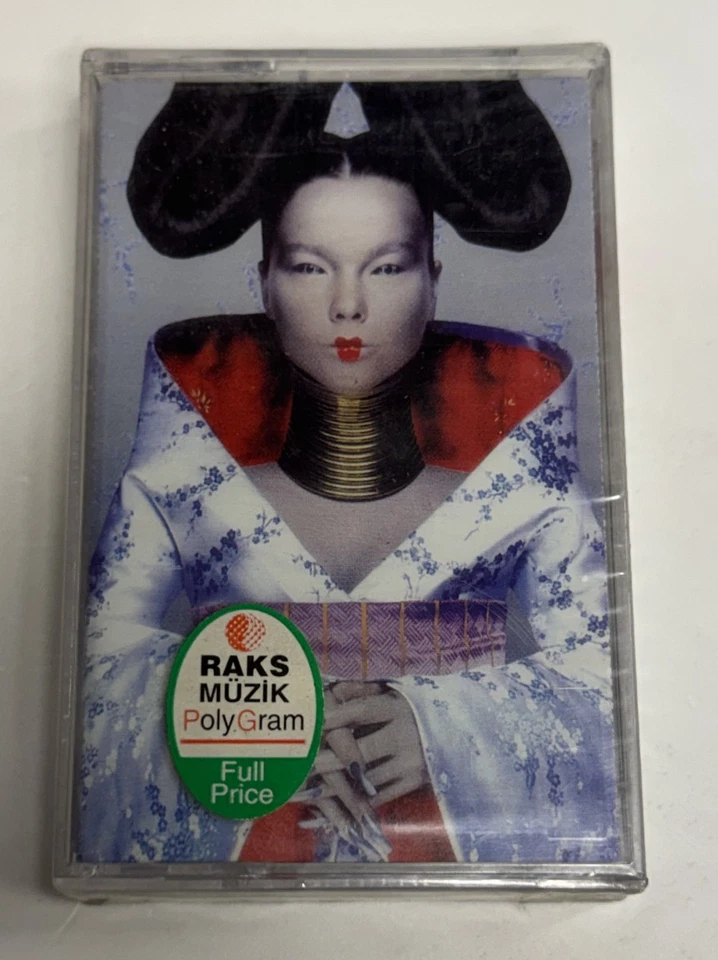 BJORK - HOMOGENIC (1997) SEALED CASSETTE MADE IN TURKEY - Image 1 of 2