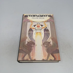 Stargate: 1982 The Dial Press Book Club Edition Hardcover by Pauline Gedge - Imagen 1 de 18