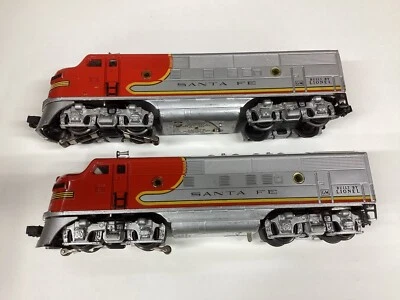 Lionel #6-18117 "Santa Fe" post war AA units - Image 1 of 4