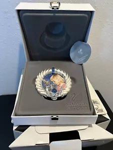 Swarovski Crystal Very Beautiful Accents Blue Flower Round Picture Frame 207892 - Picture 1 of 1