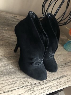 APT 9 Mujer Tacón Alto Tacón de Aguja Medio Tobillo Imitación Gamuza Talla 7.5M Usado Foto 1 de 4