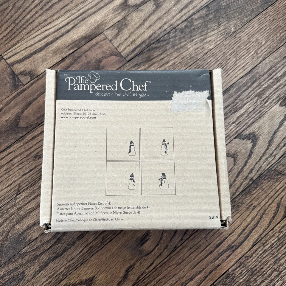 Pampered Chef Snowman Appetizer Plates 6" lot of 4 square glass EUC snowmen box - Image 1 of 4