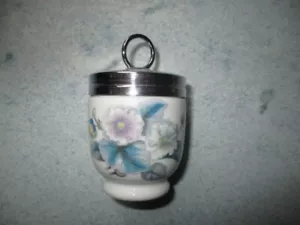 Egg Coddler Royal Worcester Dekor Blumen 9 cm für 1 Ei - Bild 1 von 3