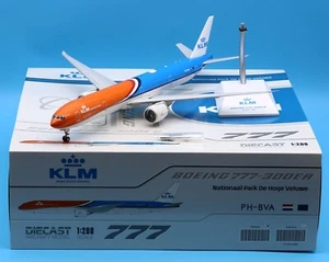 Modelo de avión fundido a presión JC Wings 1:200 KLM Dutch Airlines Boeing 777-300ER PH-BVA - Imagen 1 de 14
