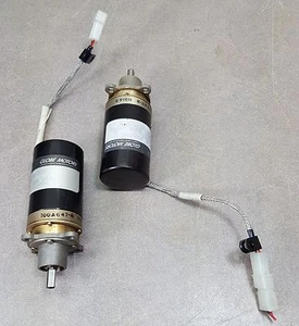 Set of 2 GLOBE MOTORS P/N JCO-322 Motor 27VDC Motor DATE CODE J9311&J9315 - Picture 1 of 9