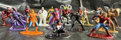 Figuras de metal fundido a presión Jada Toys Marvel Nano Metalfigs - Lote de 17 Foto 1 de 4