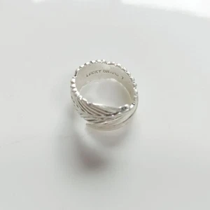 Nuevo Anillo Hoja Marca Suerte Regalo De Colección Mujeres Fiesta Show Vacaciones Joyería Talla #7 - Imagen 1 de 3