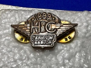Ladies of Harley 1999 HOG Harley Davidson Motorcycles Logo Jacket Vest Pin - Picture 1 of 6