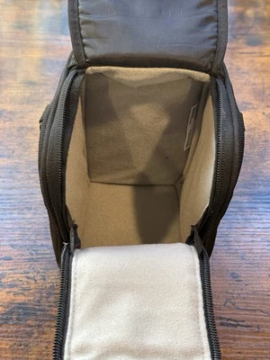 Sony LCS-FEA1 soft carrying case for camera lenses 24-70 gmii and many others - Image 1 of 2