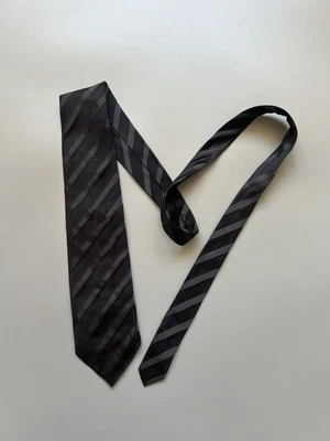 AQUASCUTUM  Striped Silk Black Tie Made in Italy - Изображение 1 из 4