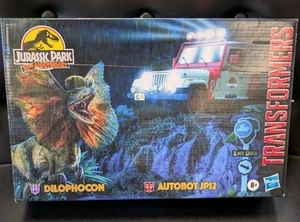 2023 JP 30th Anniv~Transformers vs Jurassic Park~Dilophocon & Autobot JP-12 NEW - Picture 1 of 2