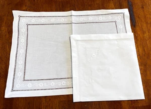 White Linen Cut Out Embroidered Daisy Pattern Placemats And Napkin Set for 5 - Picture 1 of 14